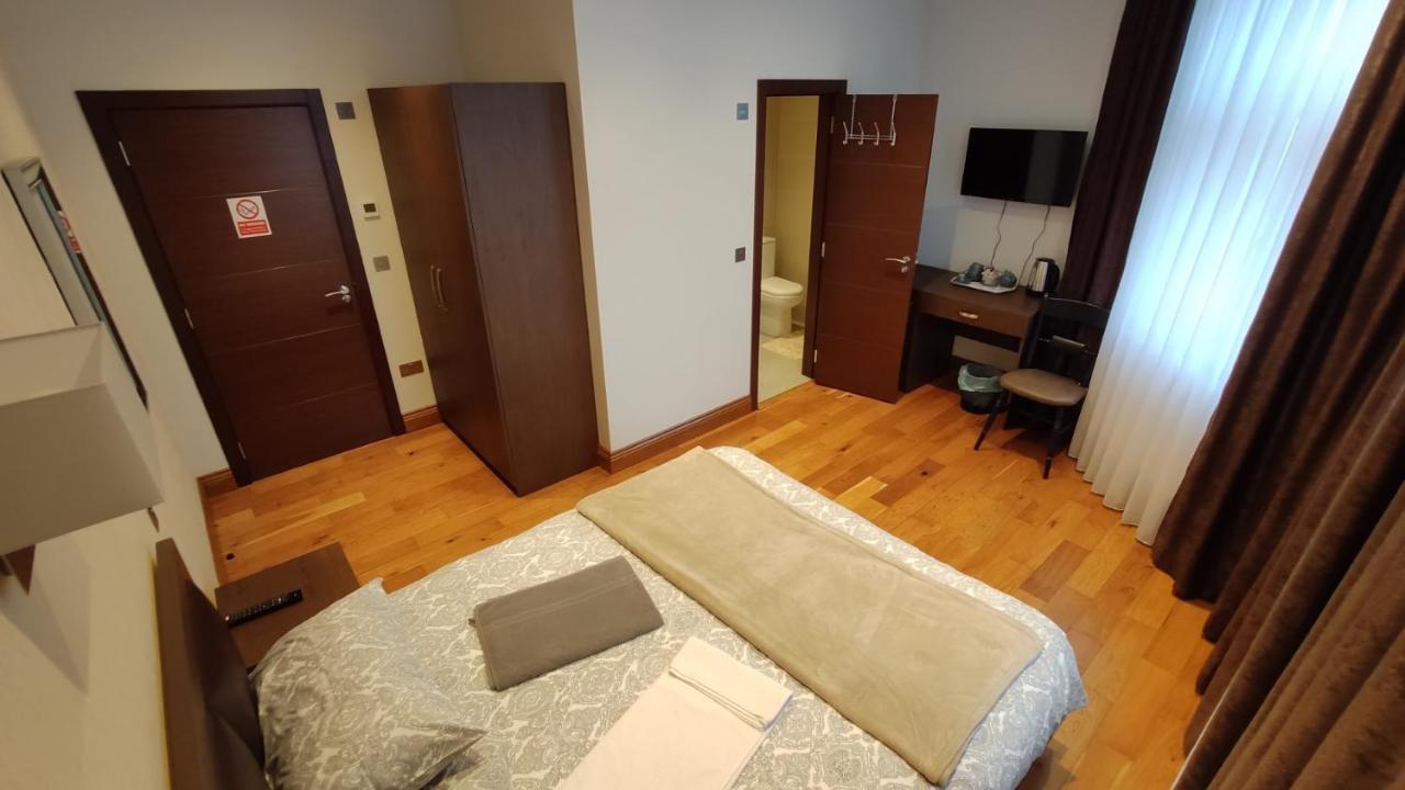 Bed and Breakfast Oyo The Kilburn Arms Лондон Экстерьер фото