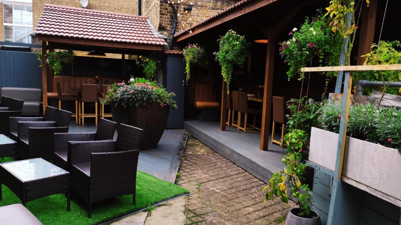 Bed and Breakfast Oyo The Kilburn Arms Лондон Экстерьер фото